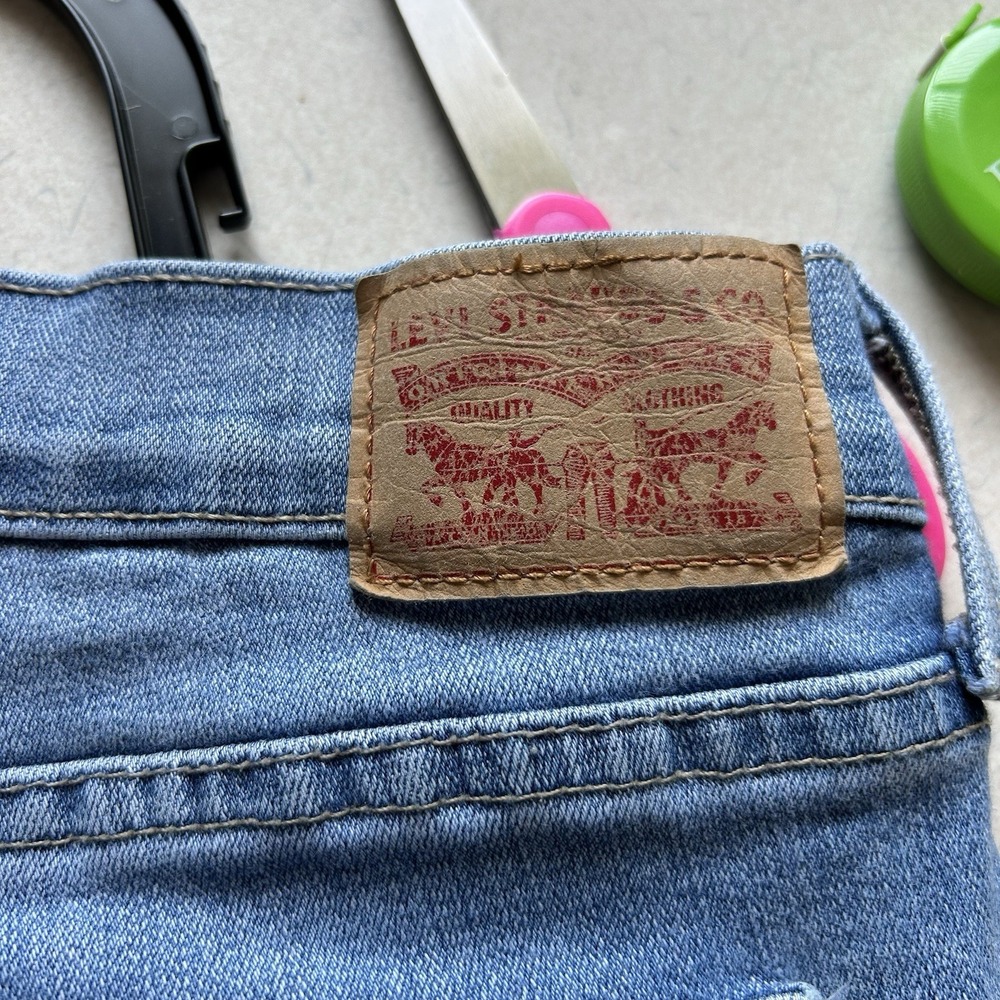 womens levis 505 straight leg jeans size 10‎  30 Length - Picture 4 of 7